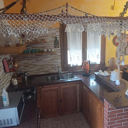 Villa Aurora Онина Екстериор снимка