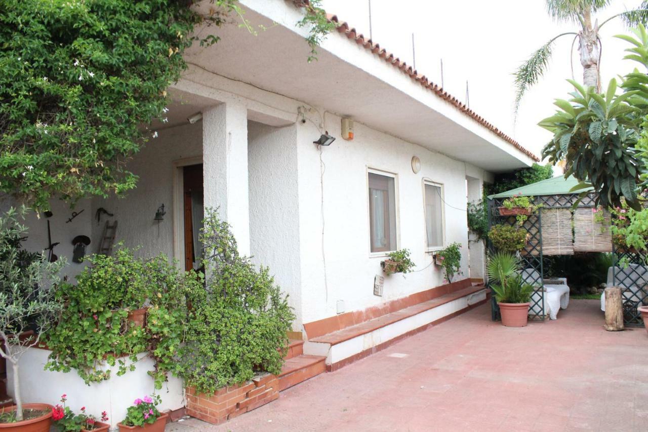Villa Aurora Онина Екстериор снимка